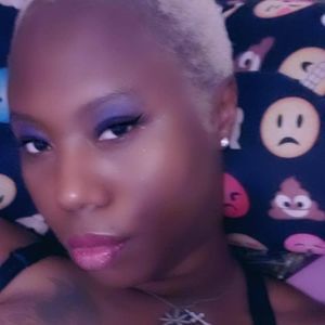 Meet your Posher, Beatrice